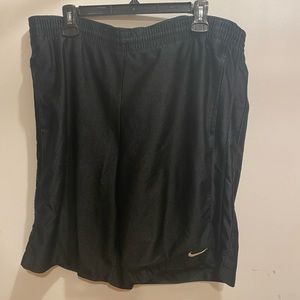 Black Nike Basketball shorts size XL